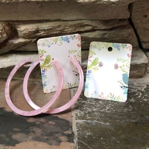 3/$12 Set of 💘earrings pink